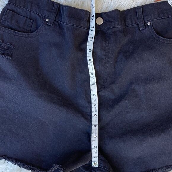 Hayden Los Angeles 100% Cotton Black Frayed Hem Distressed Shorts Women’s 1XL - Picture 8 of 10